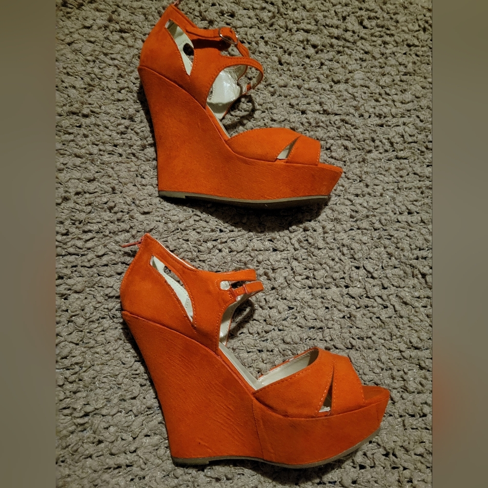 Chic Orange Wedge Heels